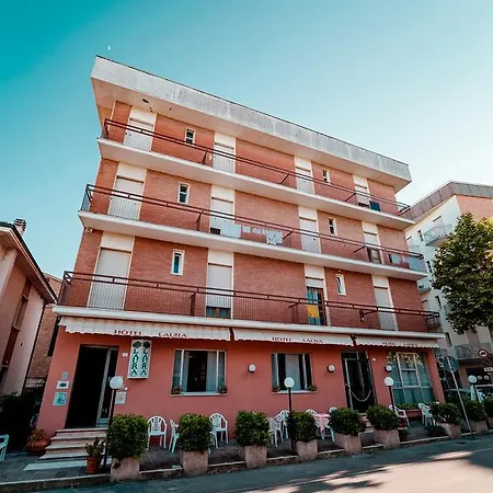 Laura Hotel